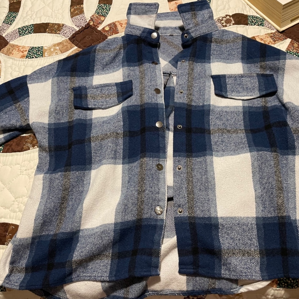 Shacket - Picture 4 of 8